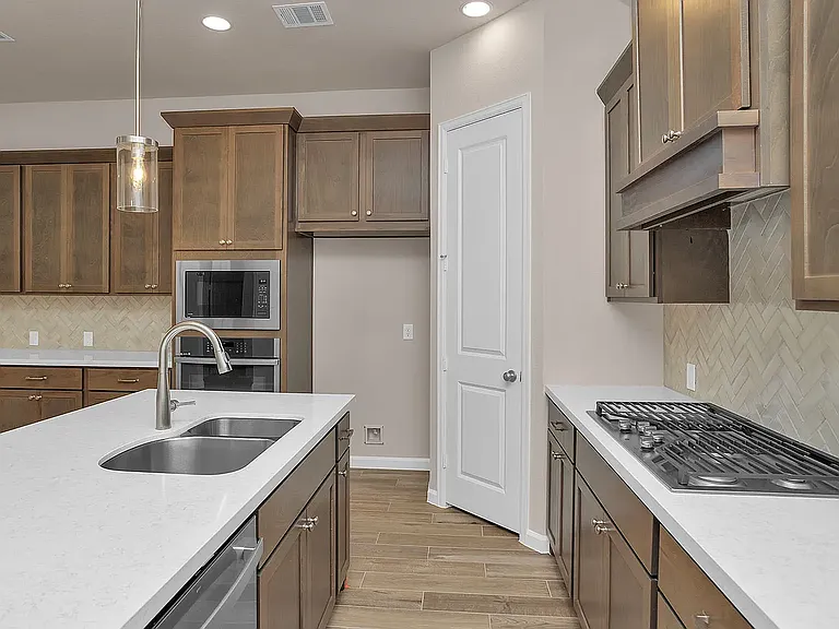 9011 Red Wolf Pl — Photo 3
