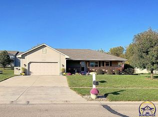 4136 SE 23rd Ter, Tecumseh, KS 66542