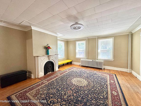 4th image of 23 Franklin Street