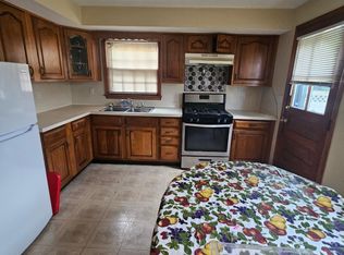 241 Circular Ave, Hamden, CT 06514