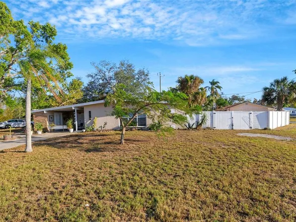 2416 Amherst Ave, Bradenton, FL 34207