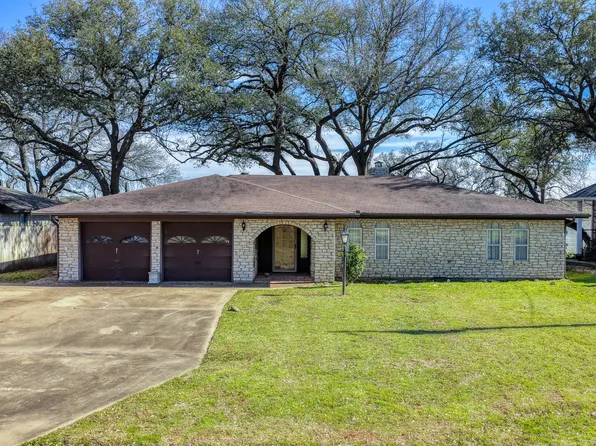 117 Casas Del Sur St, Granbury, TX 76049