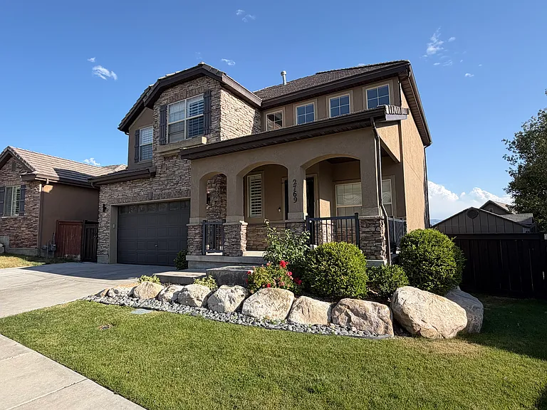 2769 W Shady Hollow Ln — Photo 3