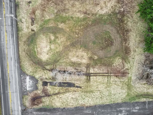 Webster Rd #20, Orchard Park, NY 14127