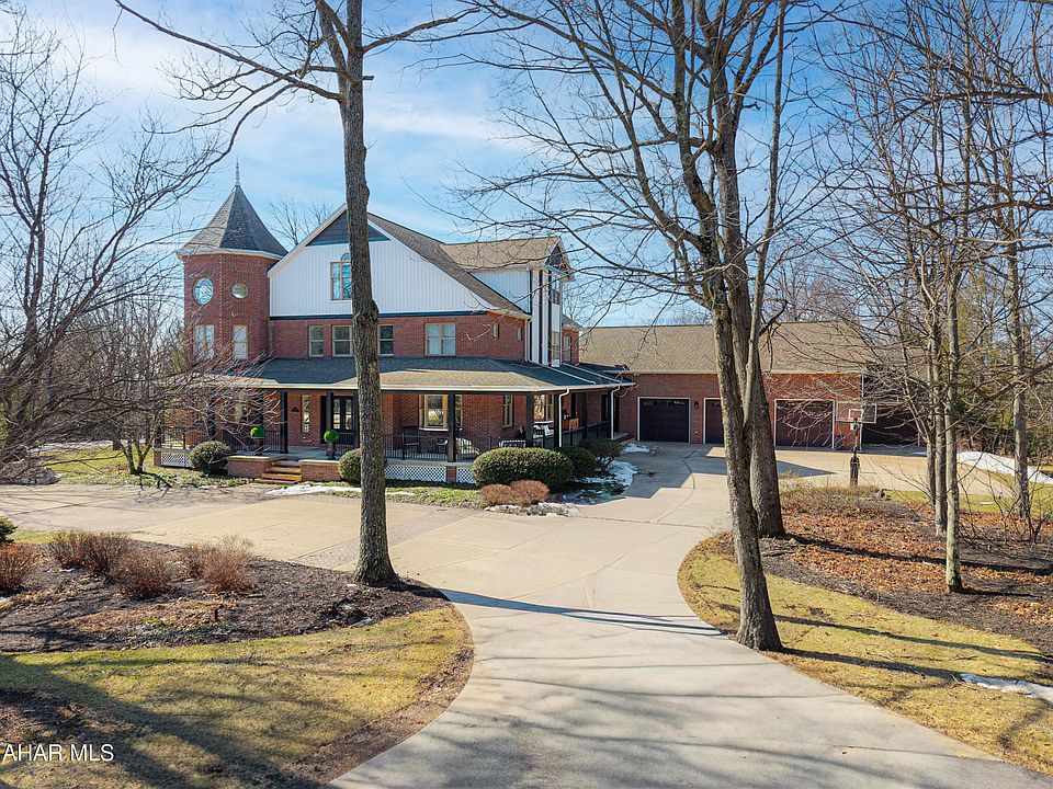 1st image of 207 Stonehedge Rd