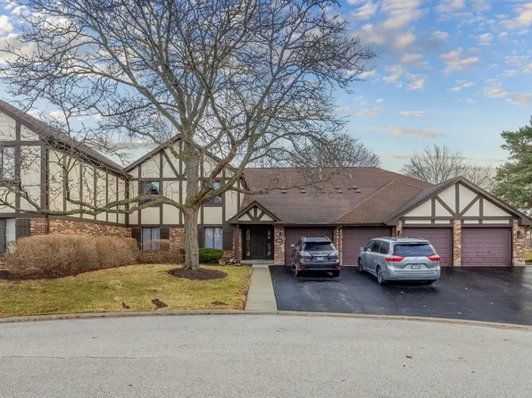 1025 Cottonwood Ct #2AR, Wheeling, IL 60090