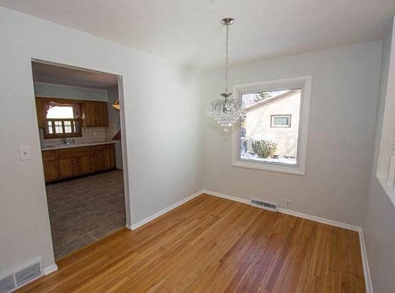 4th image of 1523 Crestwood Blvd