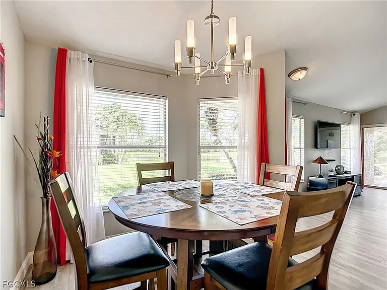 13633 Admiral Ct — Photo 7