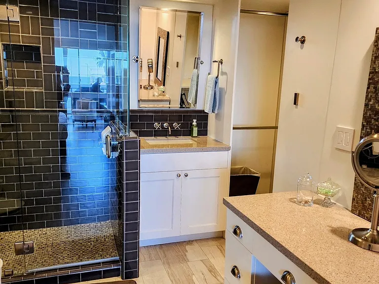 1820 Avenida Del Mundo #TERRACE03 — Photo 4