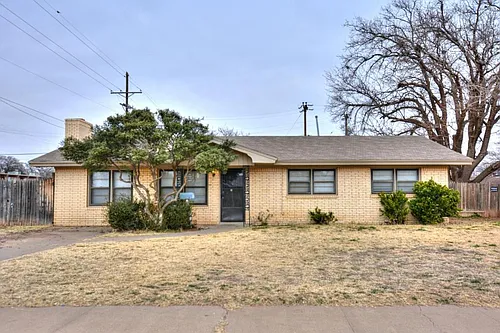 4940 7th St Photo 1