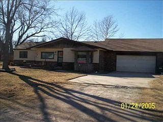 2nd image of 831 N Elder St