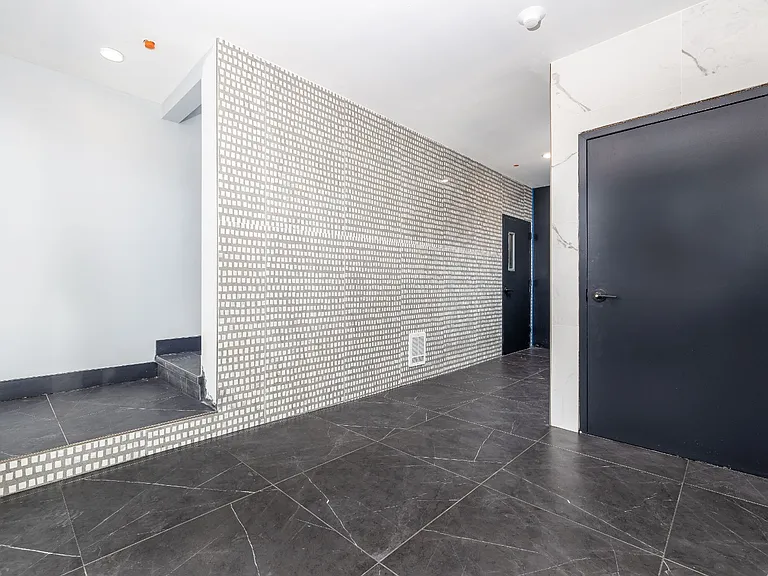 1260 Main St #204 — Photo 24