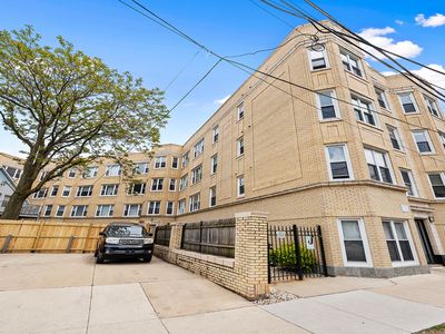 3215 N Francisco Ave Unit 2S, Chicago, IL, 60618