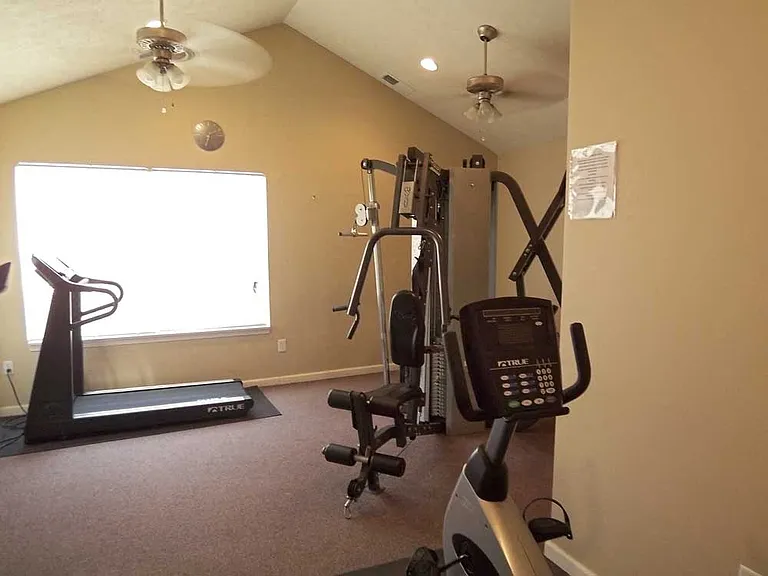 Maple Tree Apartments — Photo 7