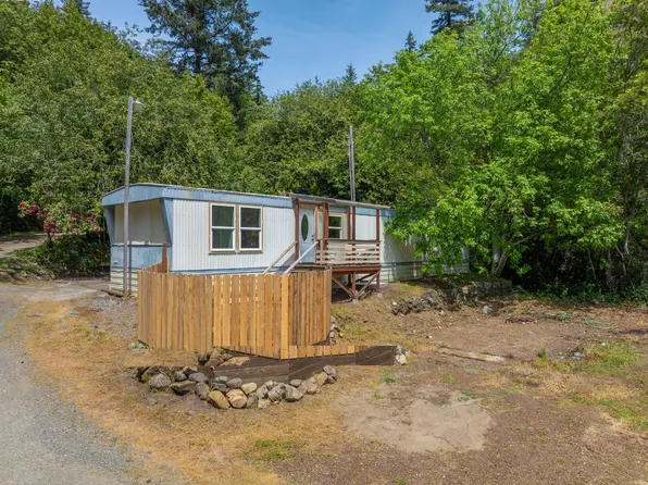 95755 N Bank Rd, Gold Beach, OR 97444