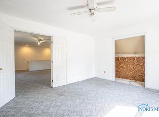 1215 Centennial Rd, Toledo, OH 43617