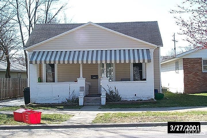 1st image of 831 W 6th St