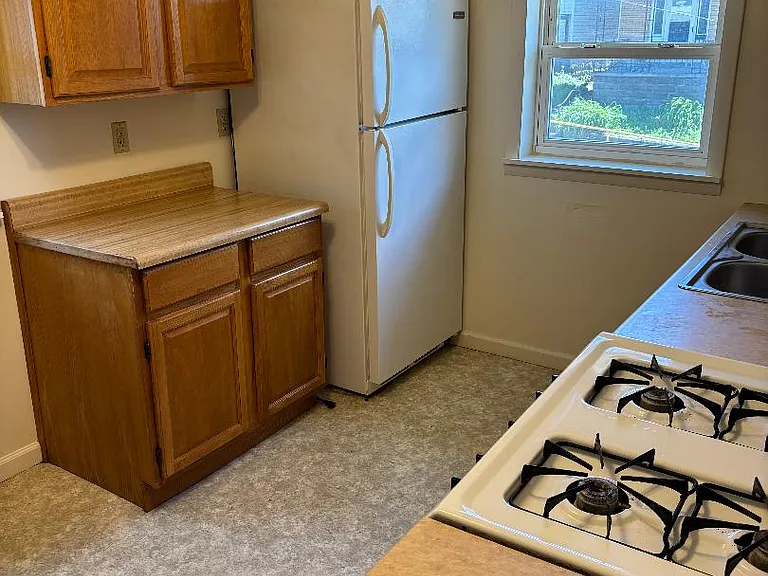 120 W Scribner Ave #120 — Photo 3