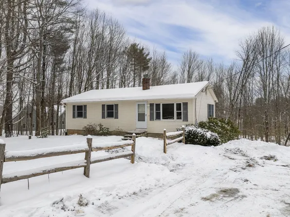 57 Keith Street, Chelsea, ME 04330