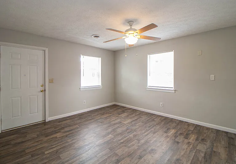 404-13 Thompsonville Ln — Photo 4