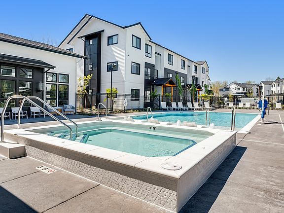 Resort-Style Pool and Spa