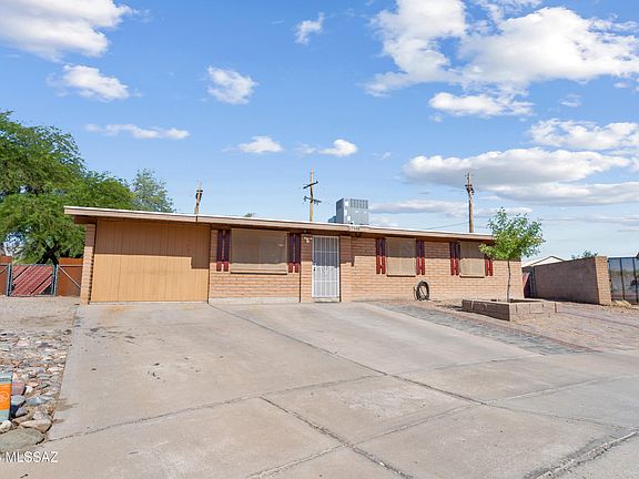 4th image of 7688 N Meredith Blvd