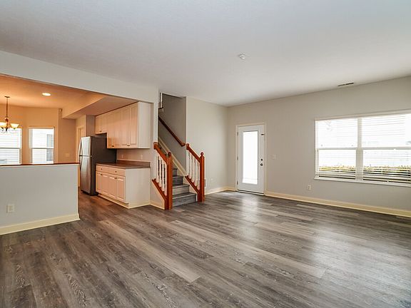5th image of 7209 Upper Albany Dr