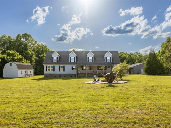 7333 Harvest Dr, Suffolk, VA 23437