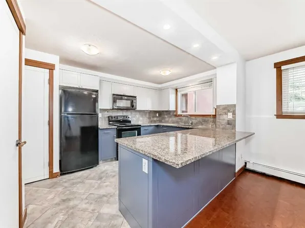 315 S 50th Ave SW #112, Calgary, AB T2S 1H3