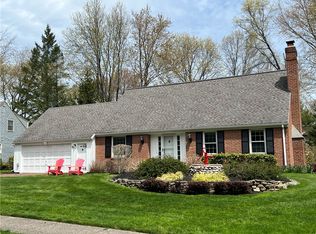 60 Hearthstone Ln, Rochester, NY 14617