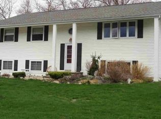 19 Lenny Ct, Wappingers Falls, NY 12590