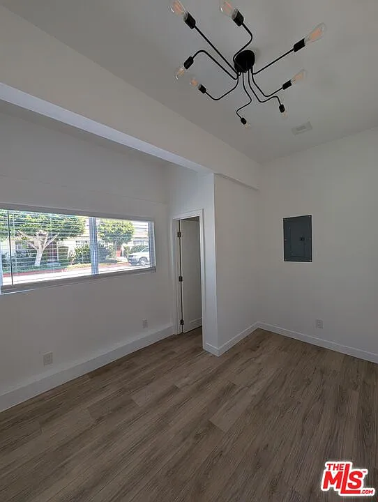 1 bed, 1.0 bath, 5852 sqft, $2,650 — Photo 3