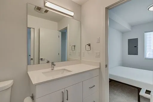 130 W Florentia St — Photo 14