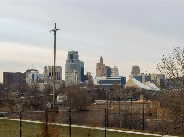 2101 Holly St, Kansas City, MO 64108