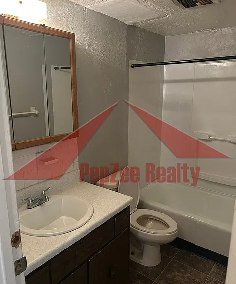 4526 Elliot Ave #B — Photo 9