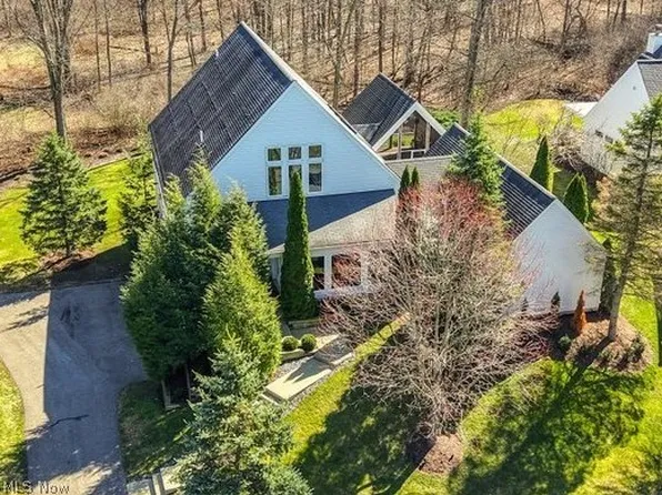 279 Tinkers Trl, Aurora, OH 44202