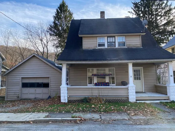 38 Locust St, Rouseville, PA 16344