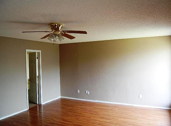 5th image of 2015 Belton Ct