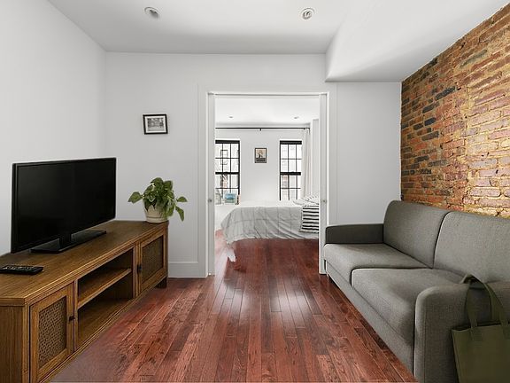 3rd image of 413 E 78th St APT 3FW