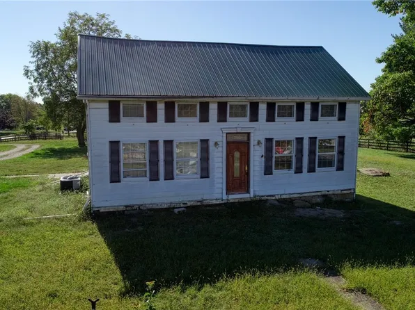 4896 High Hill Rd, Cambridge, OH 43725