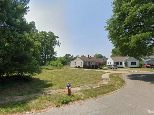 3814 Belle Vis, South Bend, IN 46619