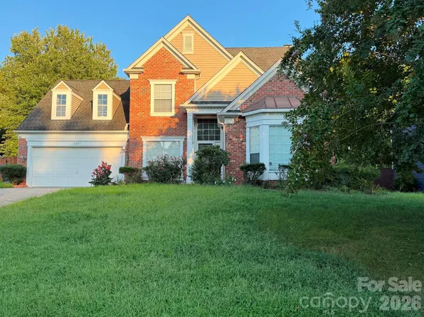 11325 Longhedge Ln, Charlotte, NC 28273