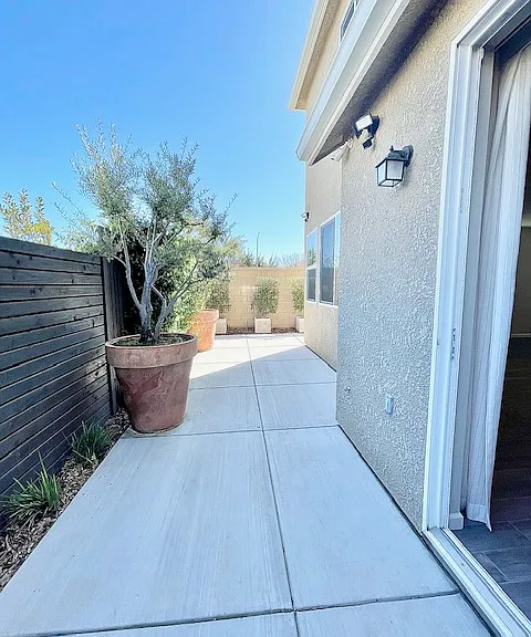2003 N Perry Ln — Photo 34