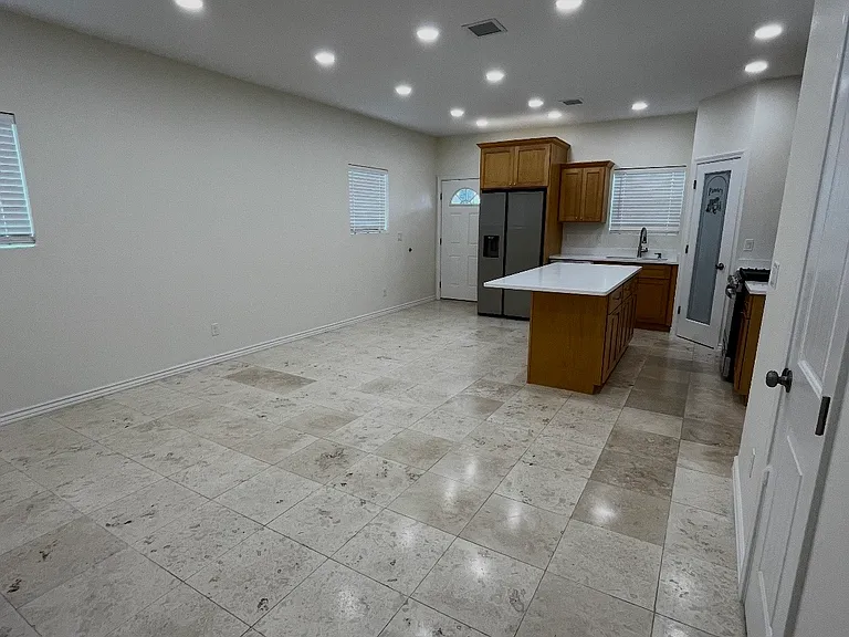 Open Concept- Kitchen, breakfast and Living room