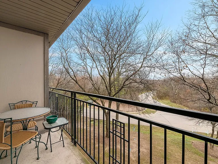 5810 Oakwood Dr #3E — Photo 11