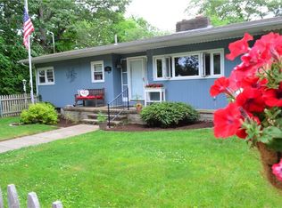 90 Wilmar St, Warwick, RI 02886