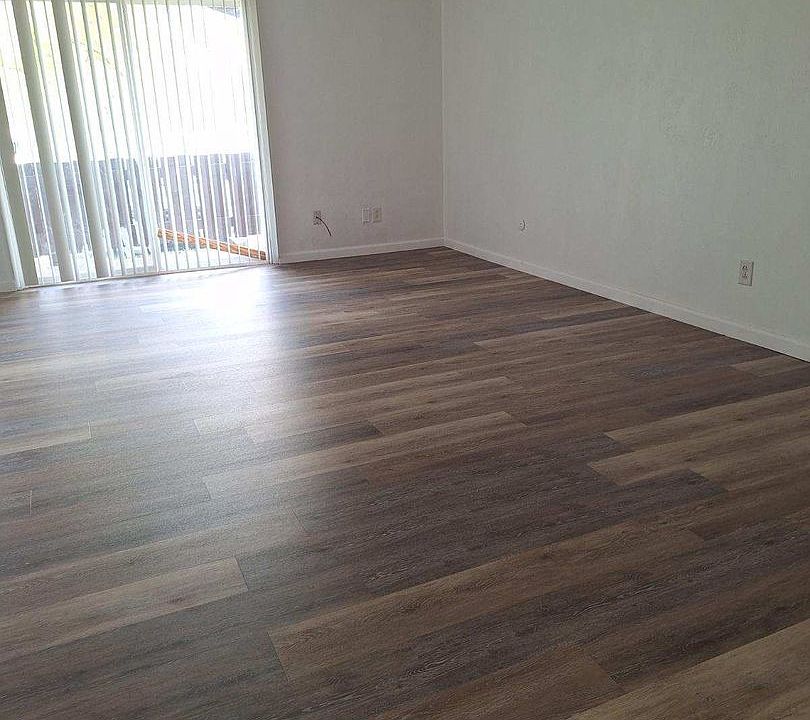 1st image of 128 E Van Lake Dr #6
