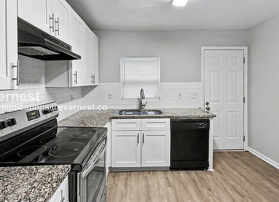 3rd image of 1368 Alverado Way