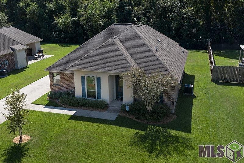 1st image of 39120 Driftwood Lake Dr