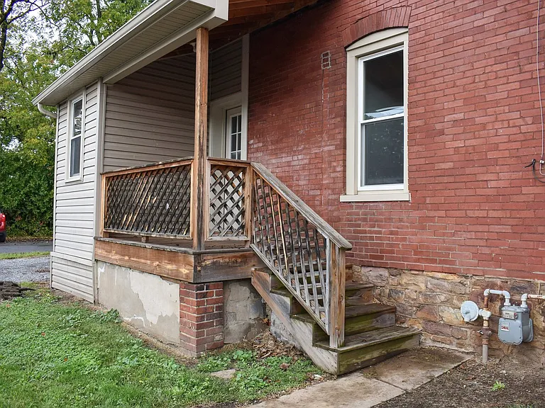 316-318 N Henderson St — Photo 30